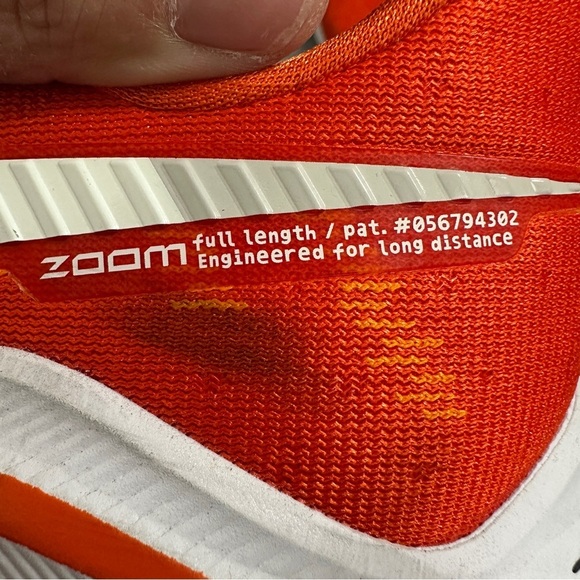 Nike Zoom Vomero orange/white sneakers, size 11, Syracuse player worn - Picture 8 of 12